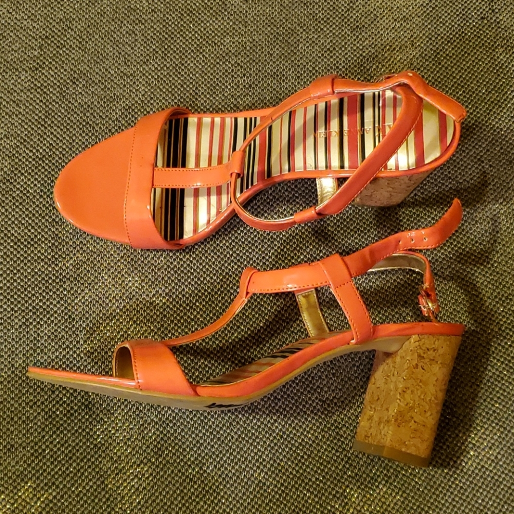 Coral cork block sandals